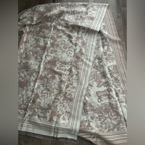 NWT TOILE DE JOUY CREAM BEIGE REVERSIBLE CASHMERE BIG SCARF/ STOLE